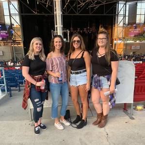 Meet your Posher, Nikki